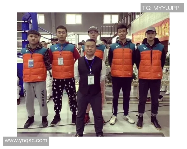 重庆篮球队的蜕变之路:从挑战到辉煌的冠军赛特别报道 重庆篮球队的蜕变之路:从挑战到辉煌的冠军赛特别报道