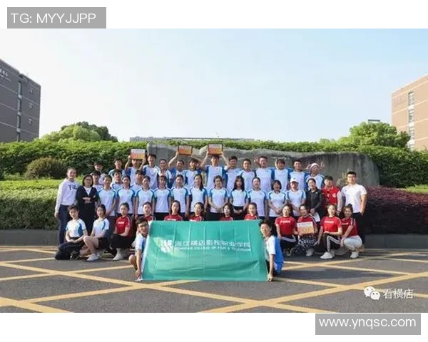 横店迎来外国足球明星热潮影视与体育跨界合作新篇章 横店迎来外国足球明星热潮影视与体育跨界合作新篇章